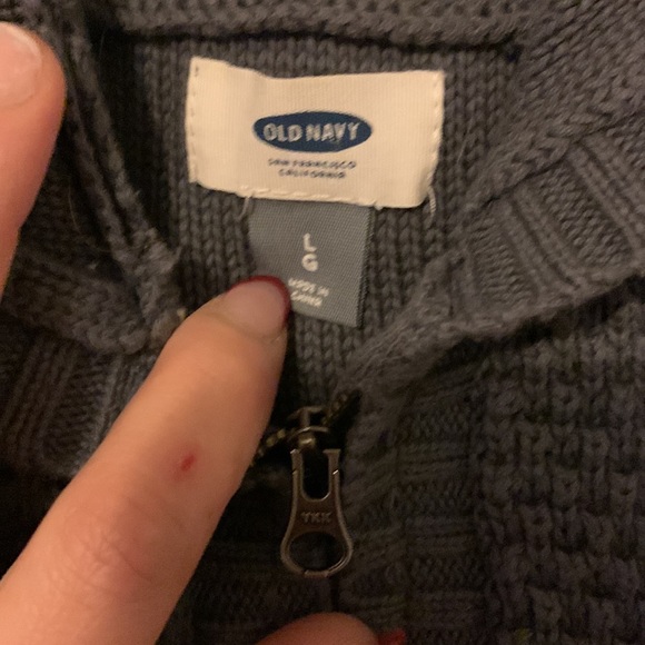 Sweater vest - Picture 2 of 3